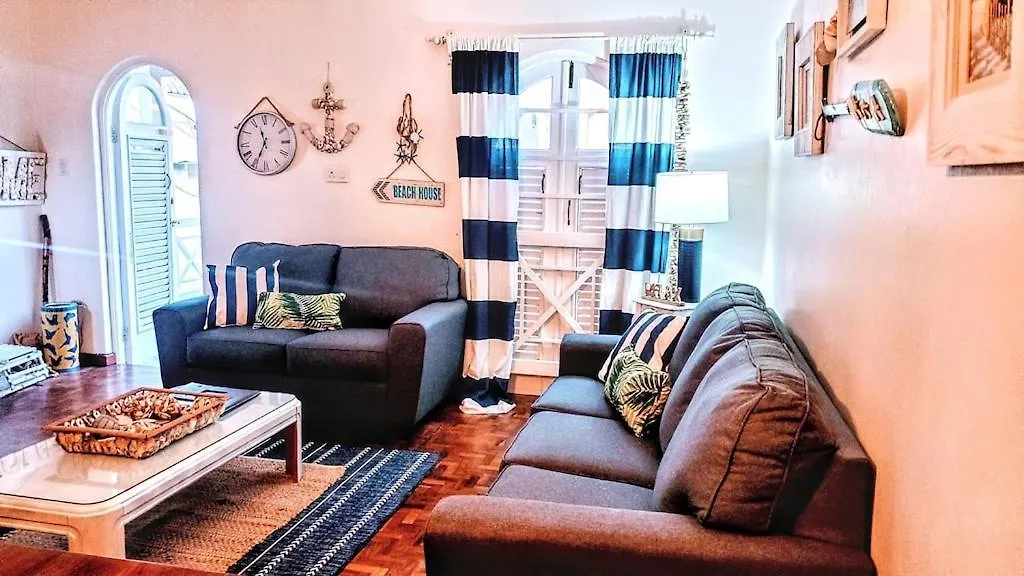 Apartman Amazing Location! Walk To Town, Beach & Dinner - Payment Required To Reserve Ocho Rios